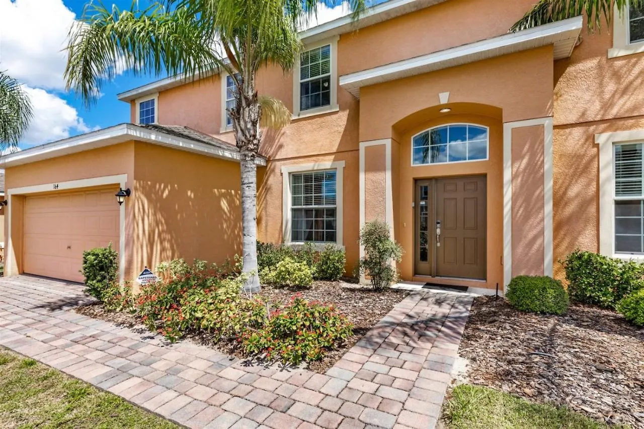 Holiday home Fabulous Large 6 Bed Home With Extended Deck, Private Pool And Spa And Conservation View Davenport