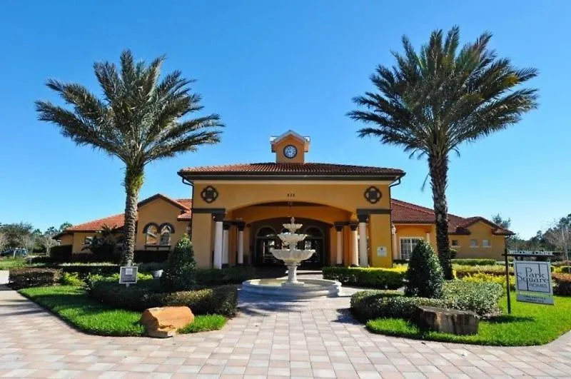 Fabulous Large 6 Bed Home With Extended Deck, Private Pool And Spa And Conservation View Davenport 0*,  United States
